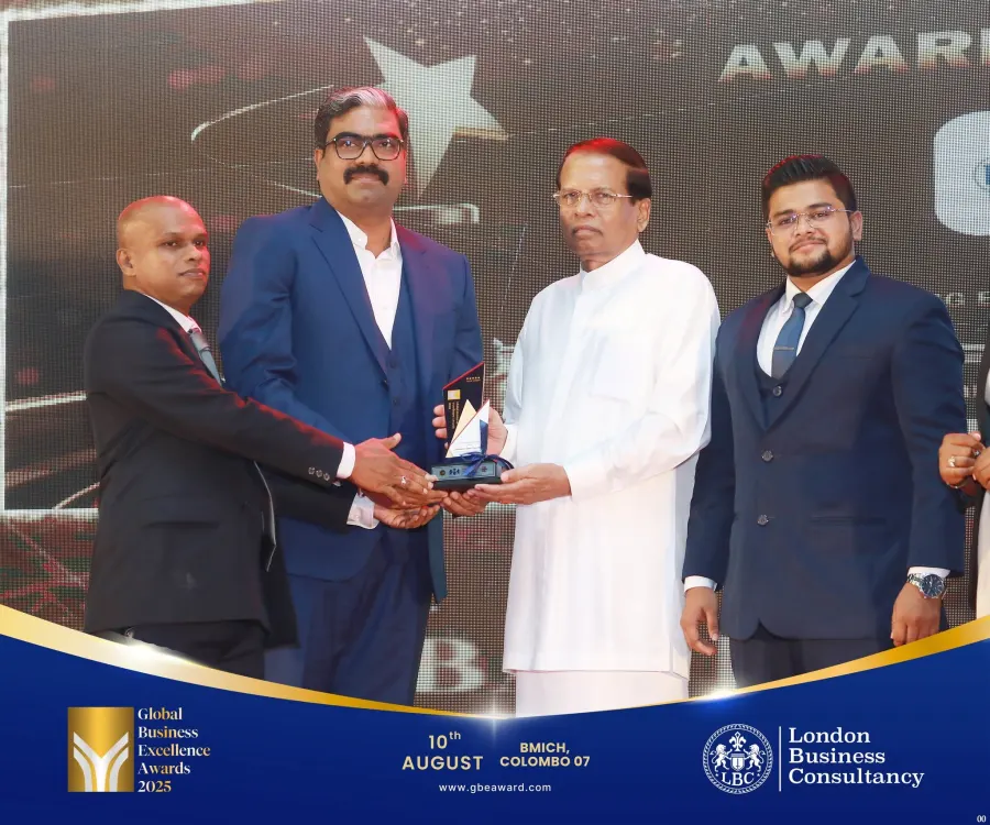 GBE Awards ceremonial trophy handover